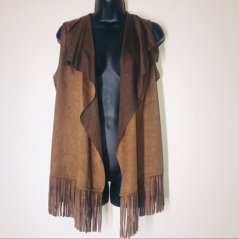 💥SALE💥🌟NWOT Brown Fringe Suede Vest